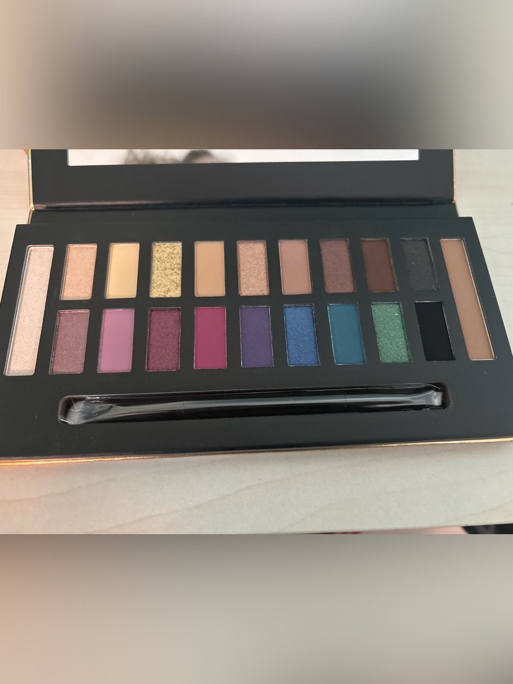 Macy’s Disco Fever Vibrant Eyeshadow Palette - Multi Color